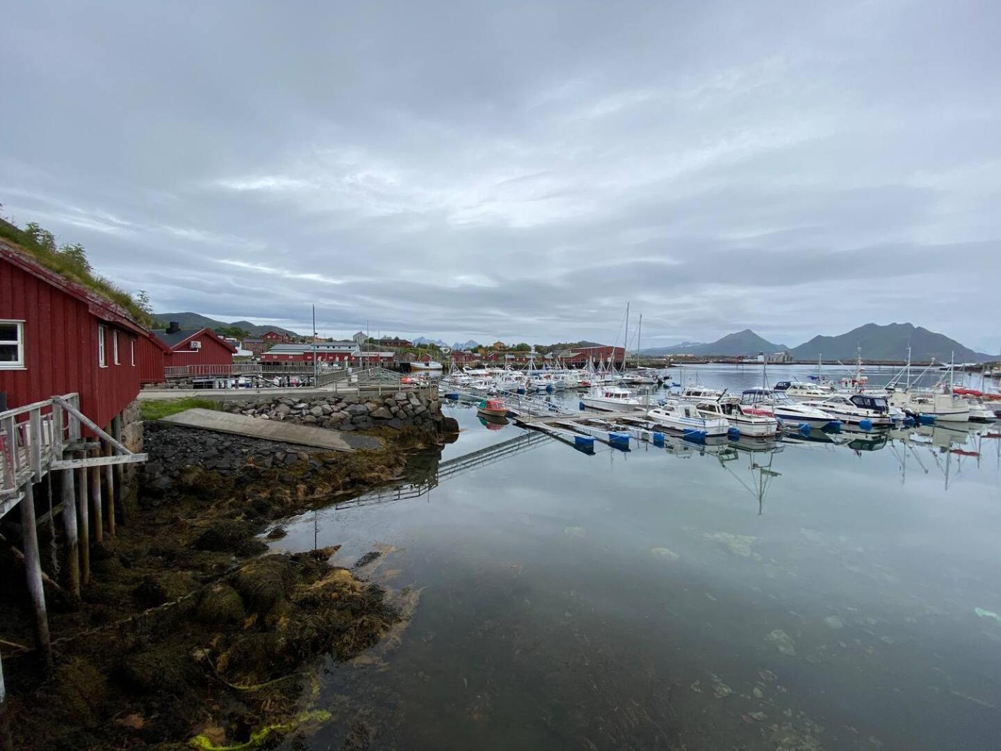 Real Fisherman'S Cabins In Ballstad, Lofoten Екстер'єр фото