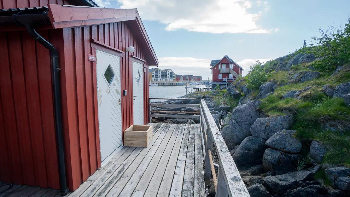 Real Fisherman'S Cabins In Ballstad, Lofoten Екстер'єр фото